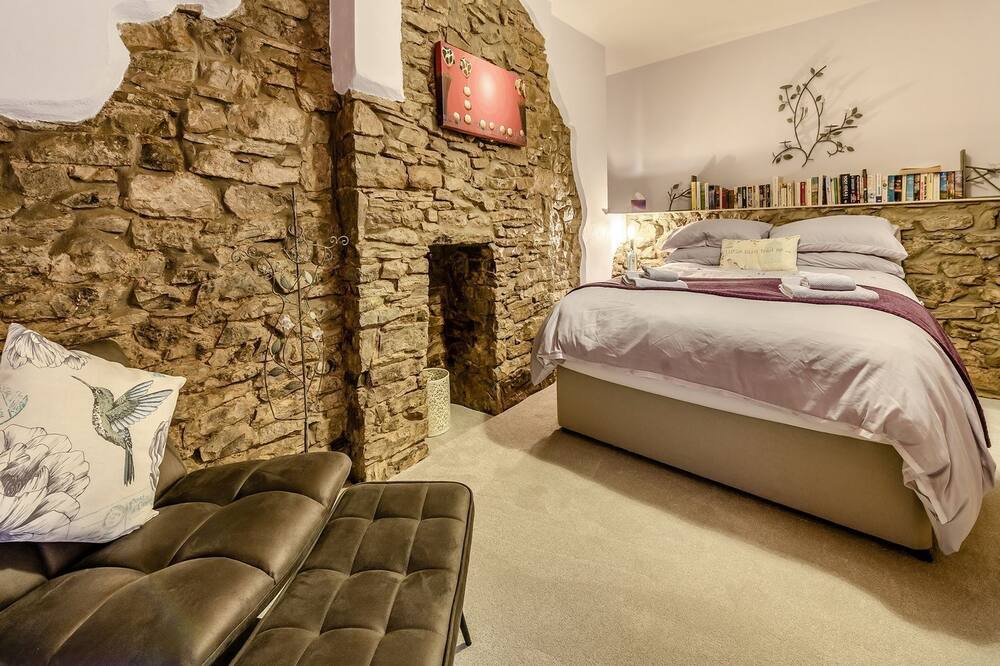 Photo of Bedroom in Llanarthney