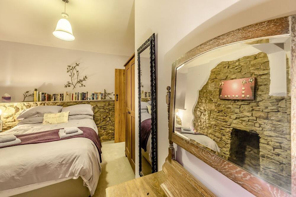 Photo of Bedroom in Llanarthney