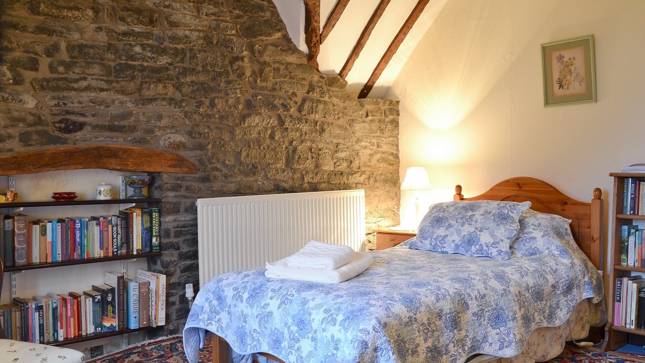 Photo of Others in Knighton