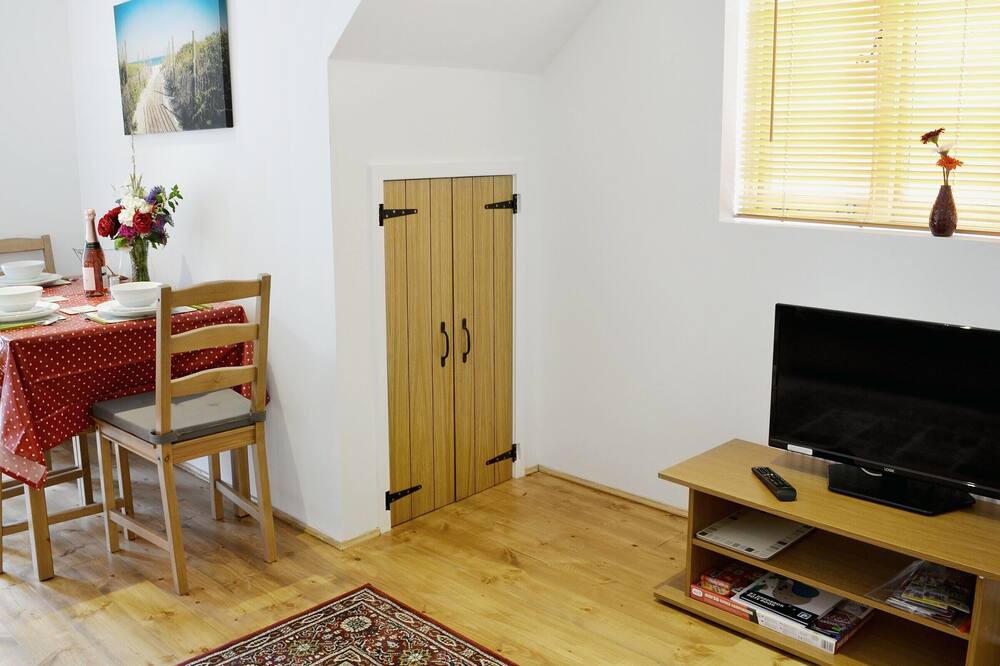 Photo of Others in Sheffield Green