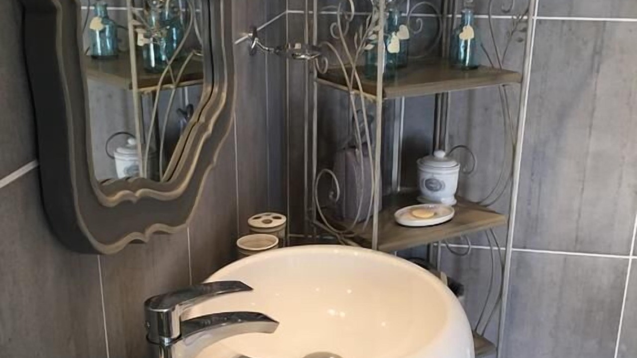 Photo of Bathroom in Campagne-les-Hesdin