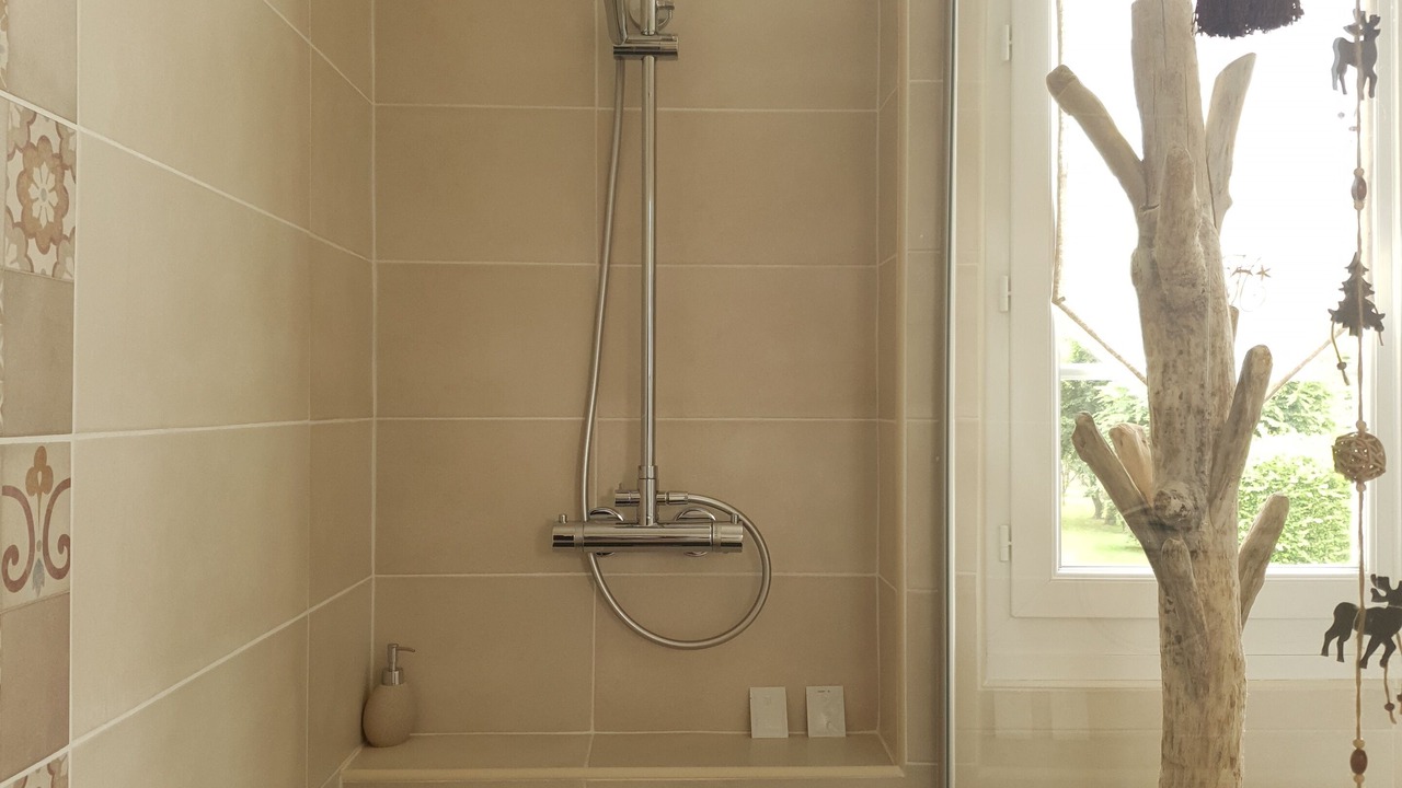 Photo of Bathroom in Campagne-les-Hesdin