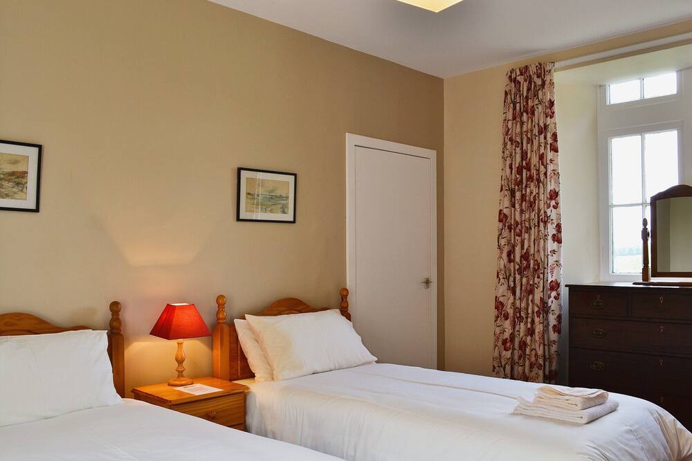 Photo of Bedroom in Straiton