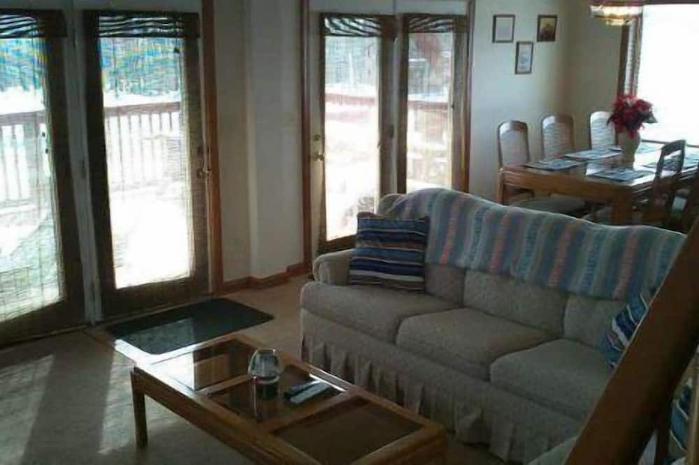 Photo of Livingroom in Canaan Valley