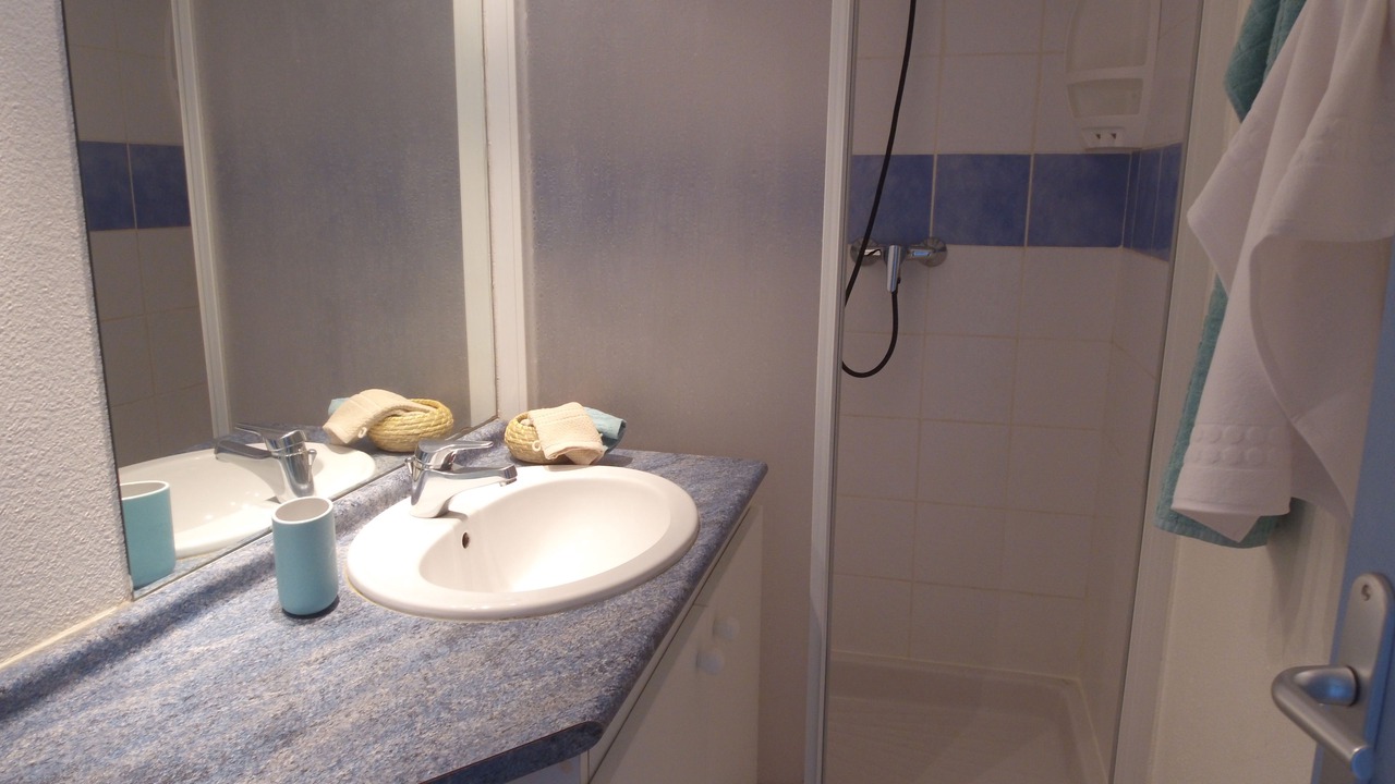 Photo of Bathroom in La Salvetat-sur-Agout
