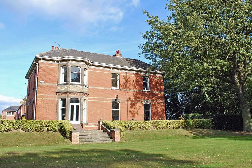 Photo of Outdoor in Barrow-on-Trent