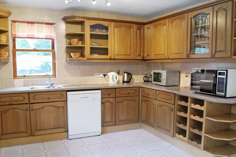 Photo of Kitchen in Barrow-on-Trent