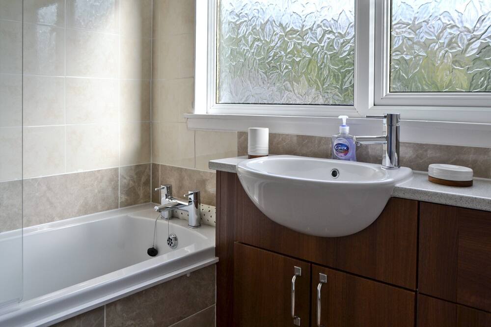 Photo of Bathroom in St Fillans