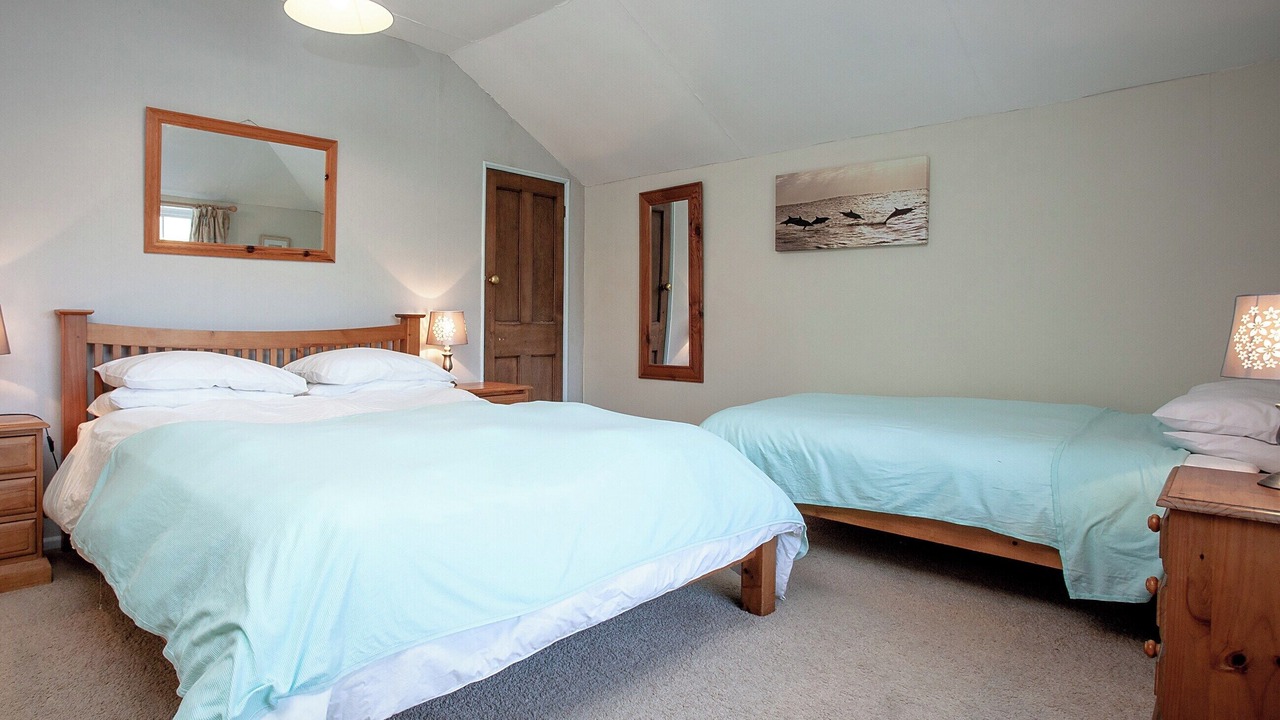 Photo of Others in Cubert