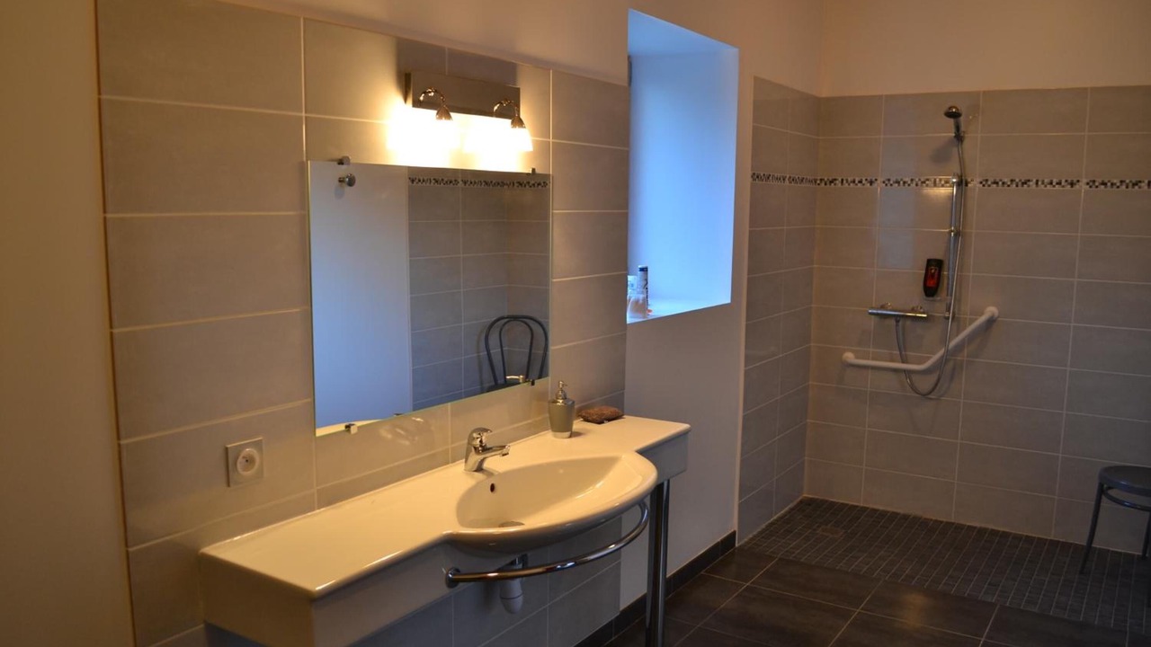 Photo of Others in Plesse