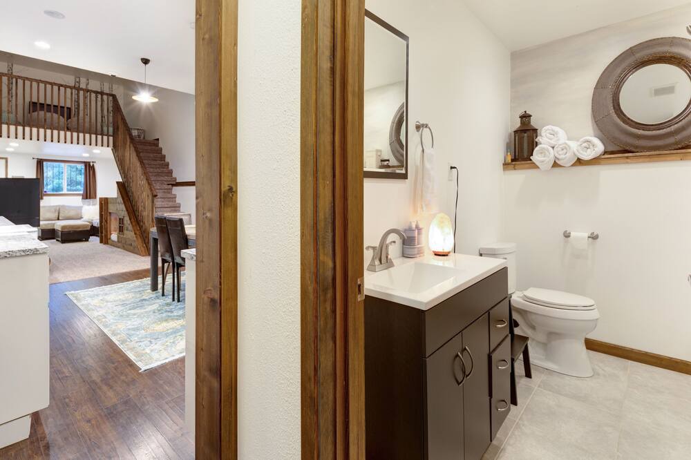 Photo of Bathroom in Cle Elum