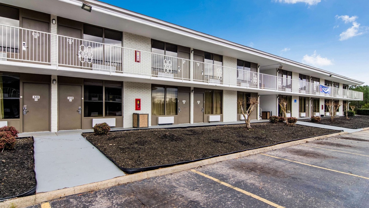 Photo of Outdoor in LaGrange