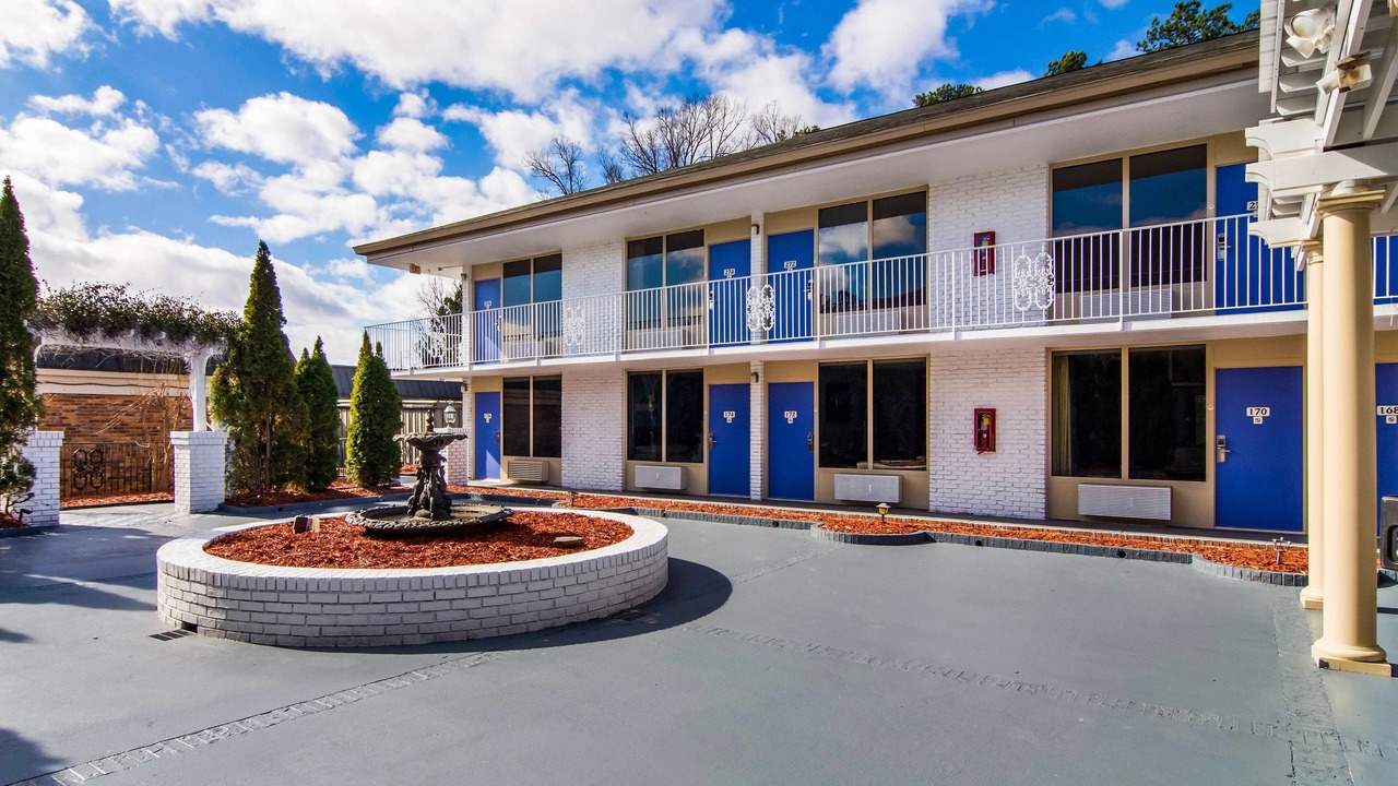 Photo of Outdoor in LaGrange