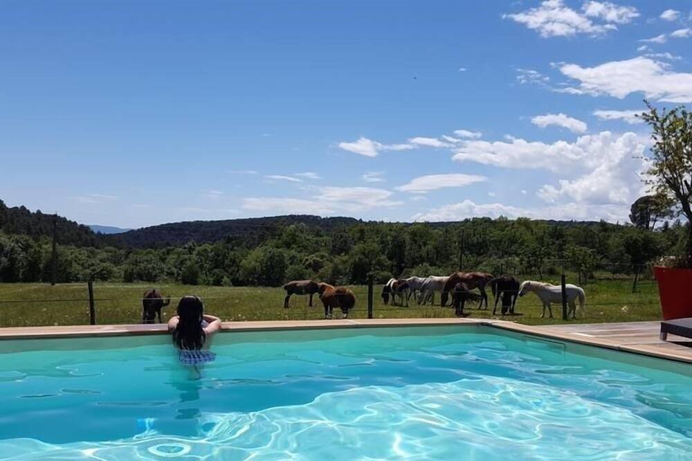 Photo of Outdoor in Tauriers