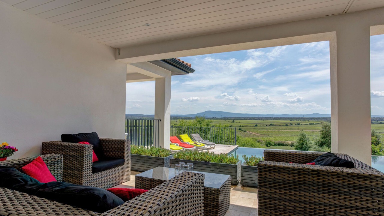 Photo of Patio Balcony in Azille