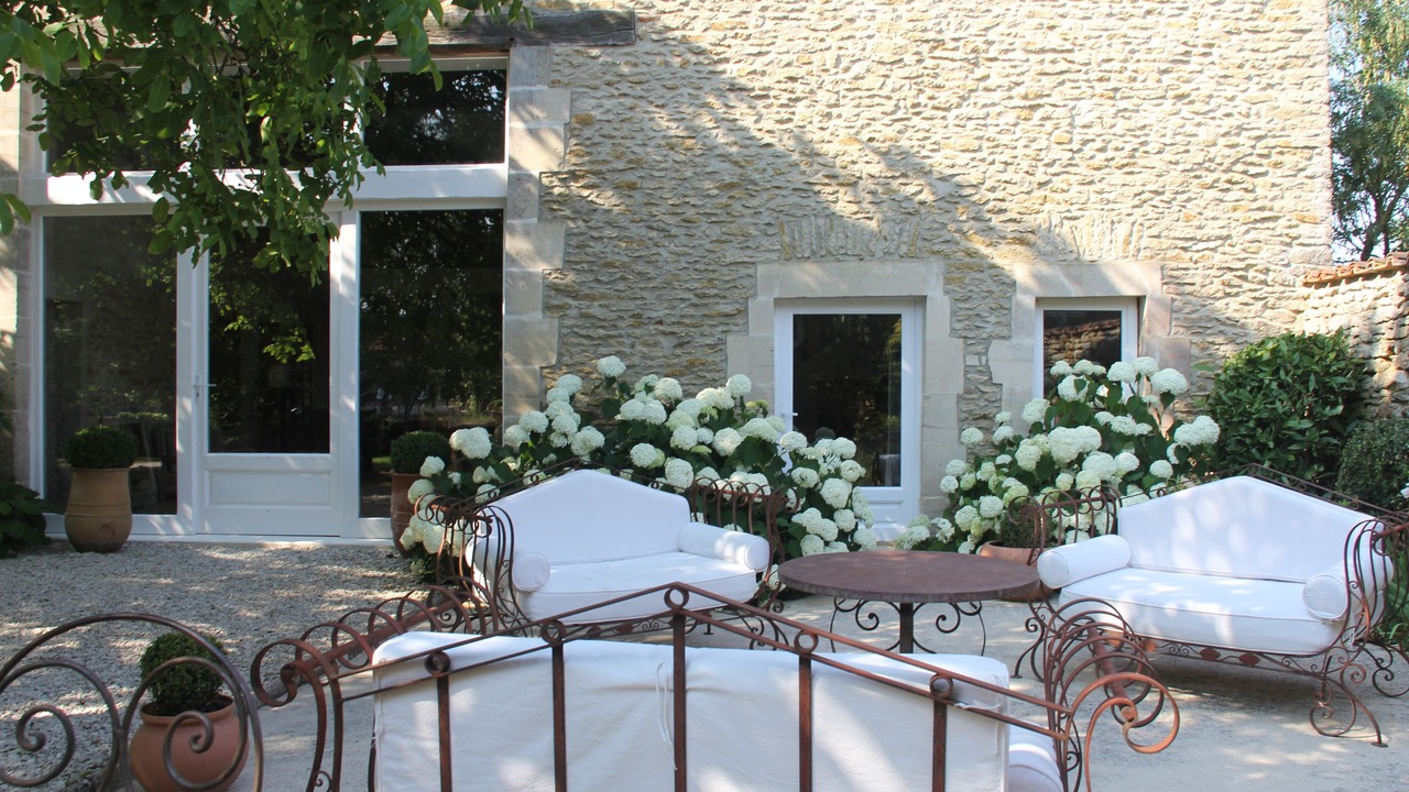 Photo of Outdoor in Blumeray