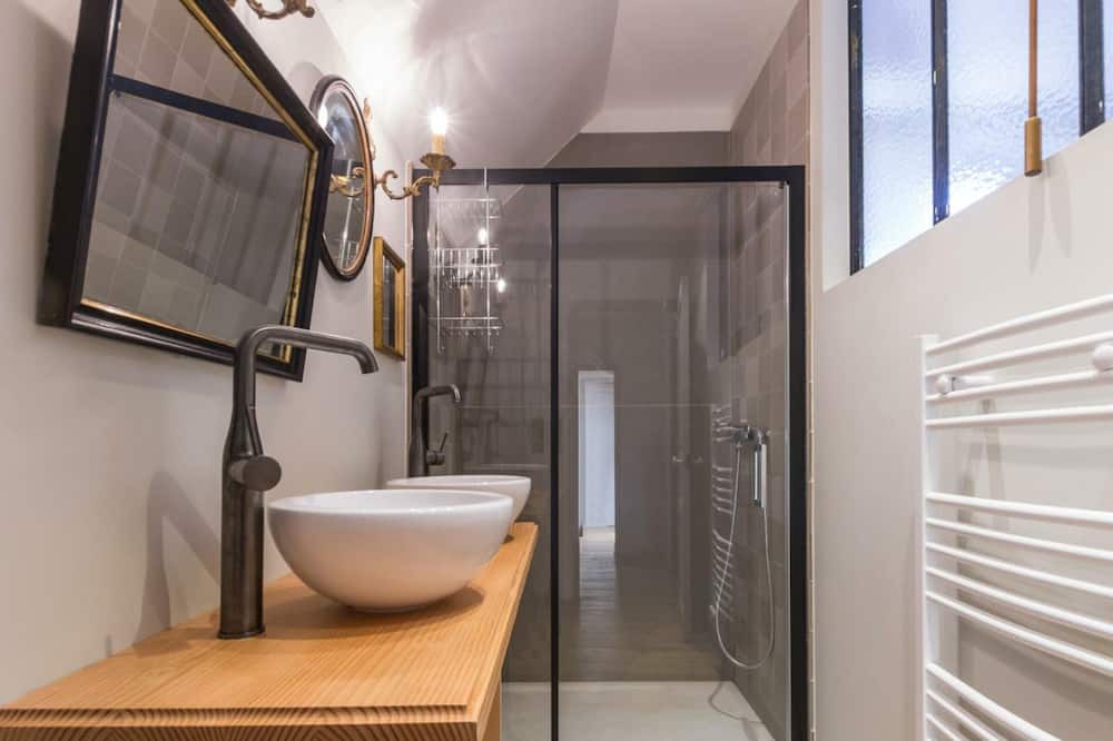 Photo of Bathroom in Saint-Jean-le-Thomas