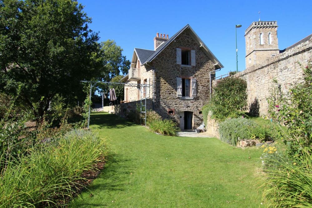 Photo of Outdoor in Saint-Jean-le-Thomas