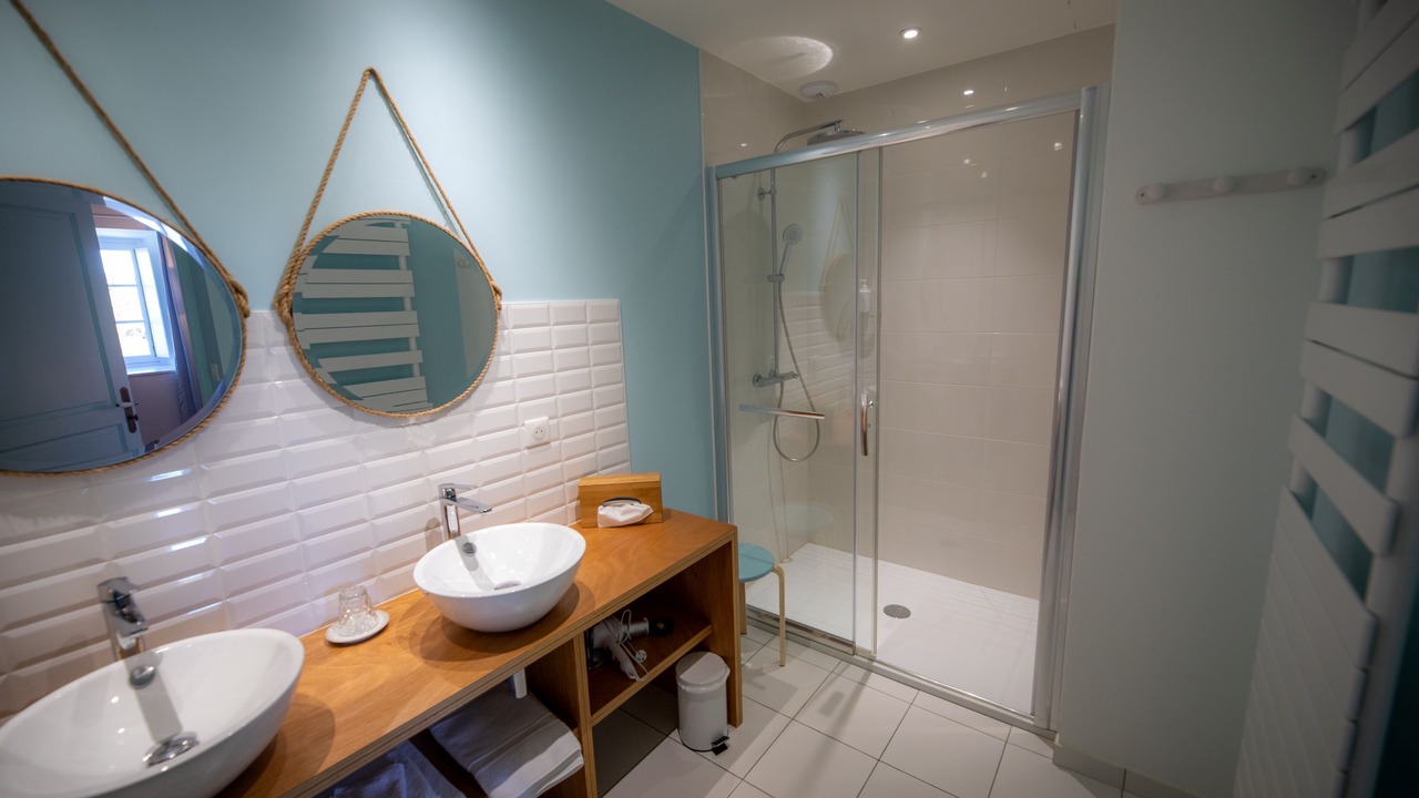 Photo of Bathroom in Quettreville-sur-Sienne