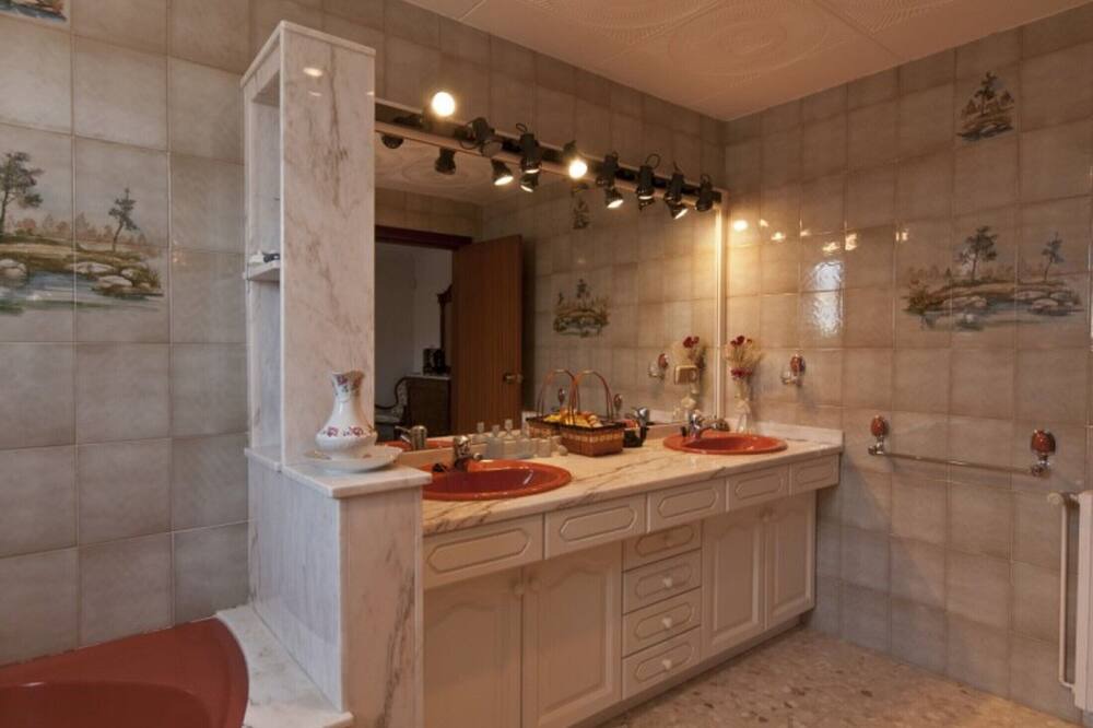 Photo of Bathroom in Pineda de Mar