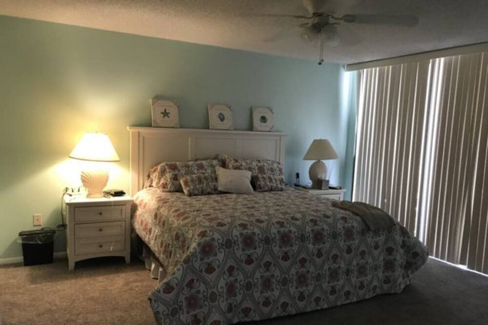 Photo of Bedroom in Daytona Beach Shores
