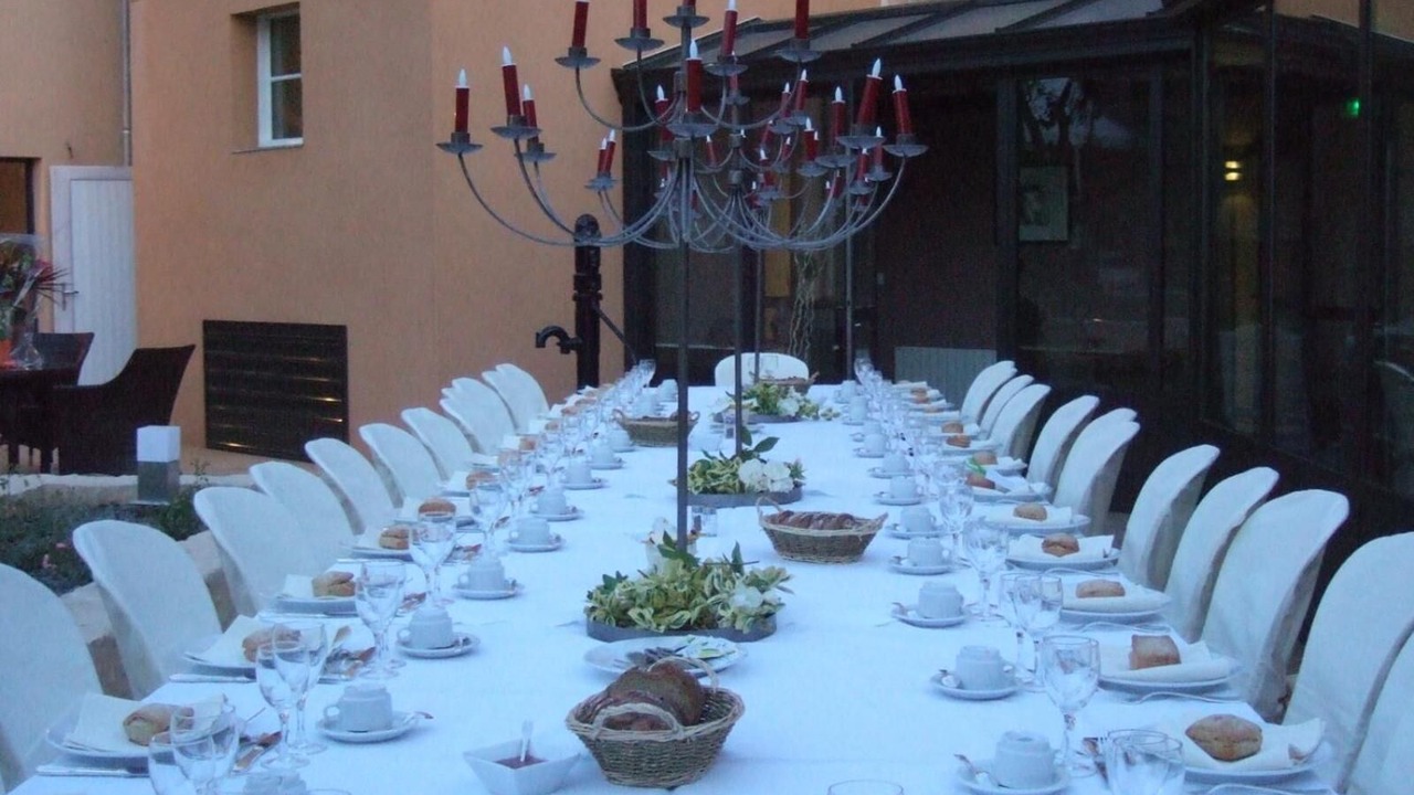 Photo of Others in Cheville