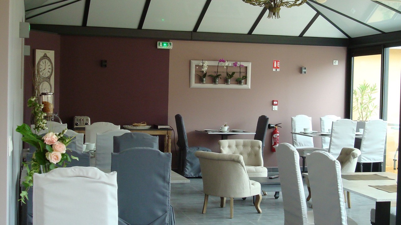 Photo of Others in Cheville