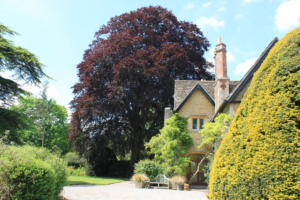 Photo of Outdoor in Lullington