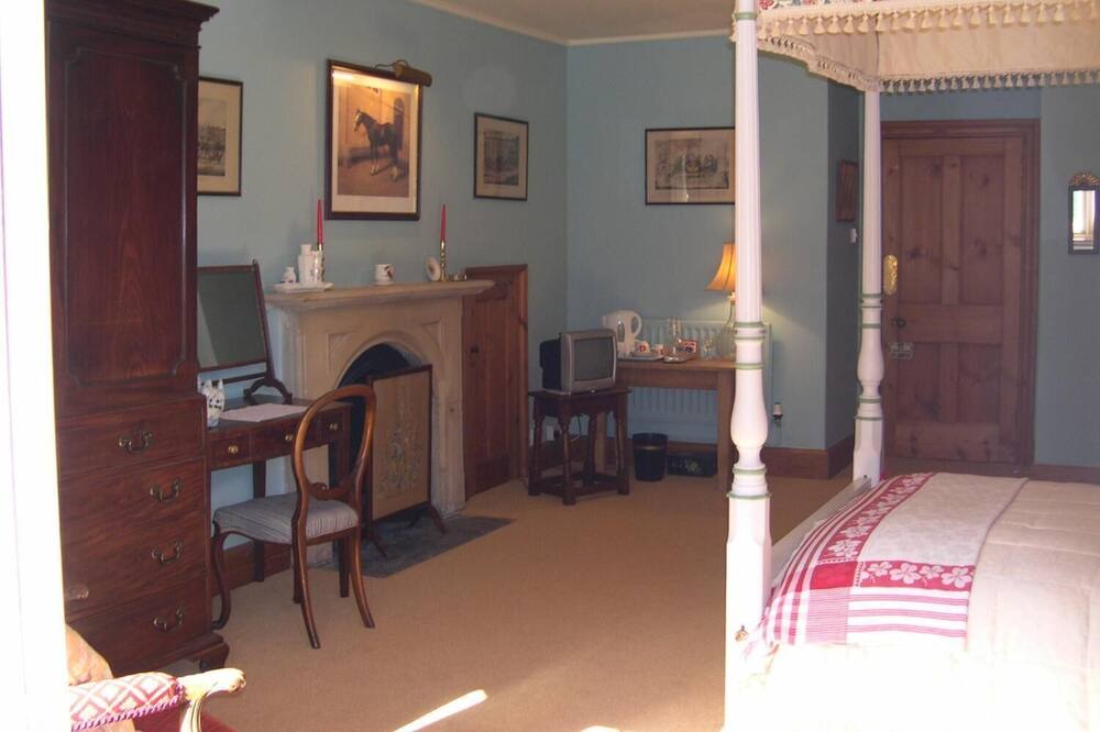 Photo of Bedroom in Lullington