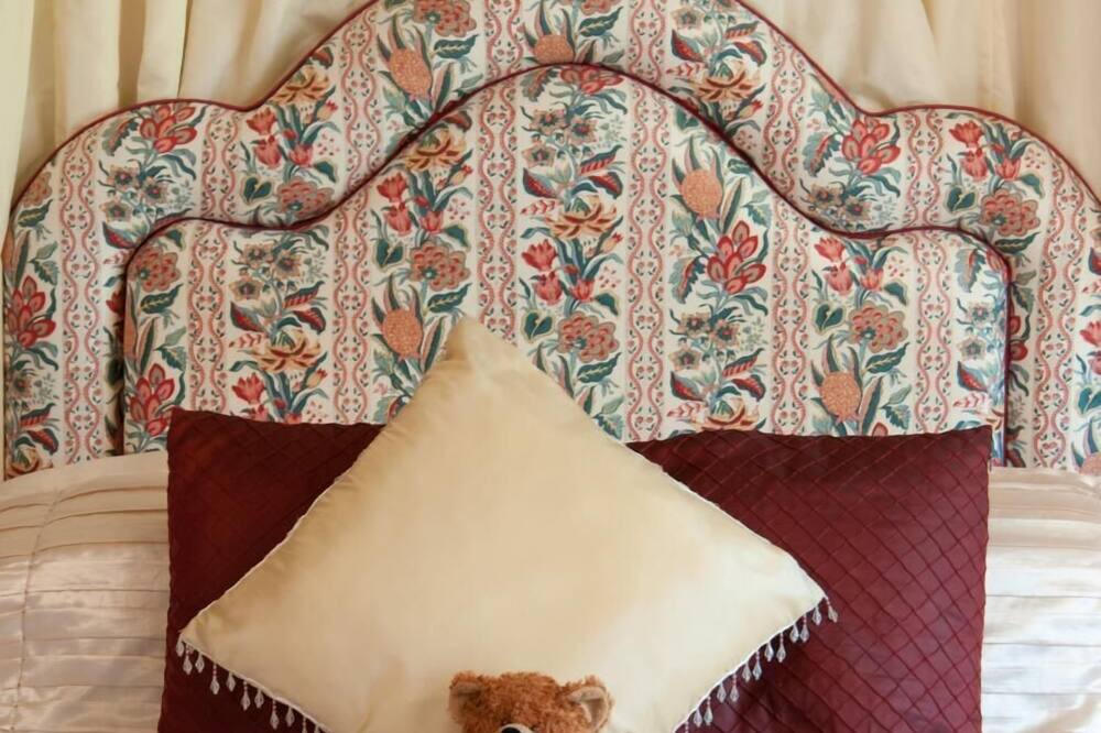 Photo of Livingroom in Lullington