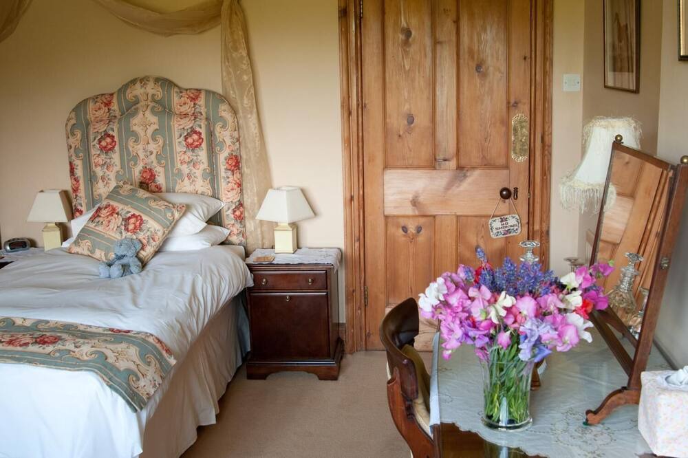 Photo of Bedroom in Lullington