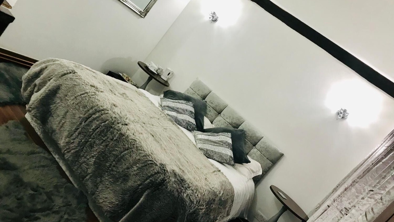 Photo of Others in Tinsley Green