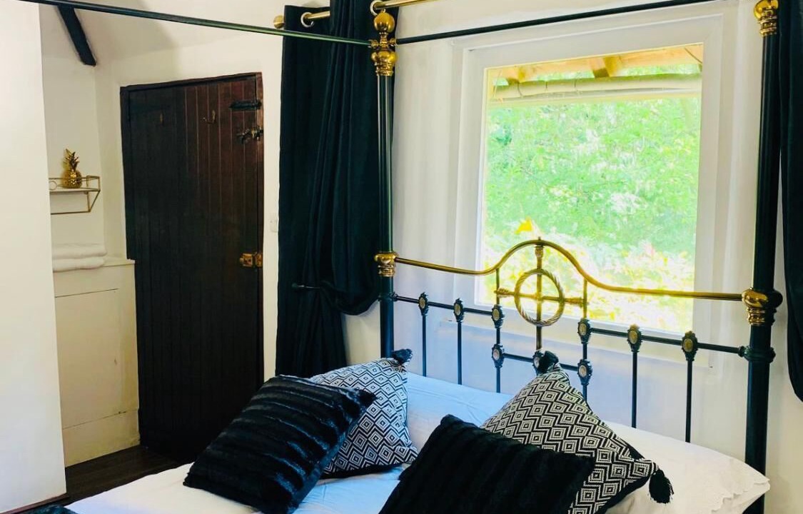 Photo of Others in Tinsley Green