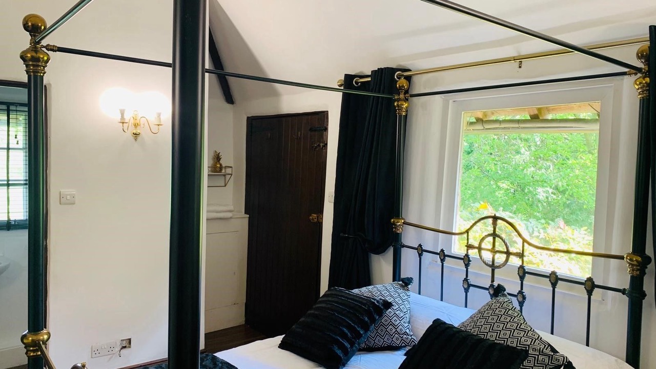 Photo of Bedroom in Tinsley Green