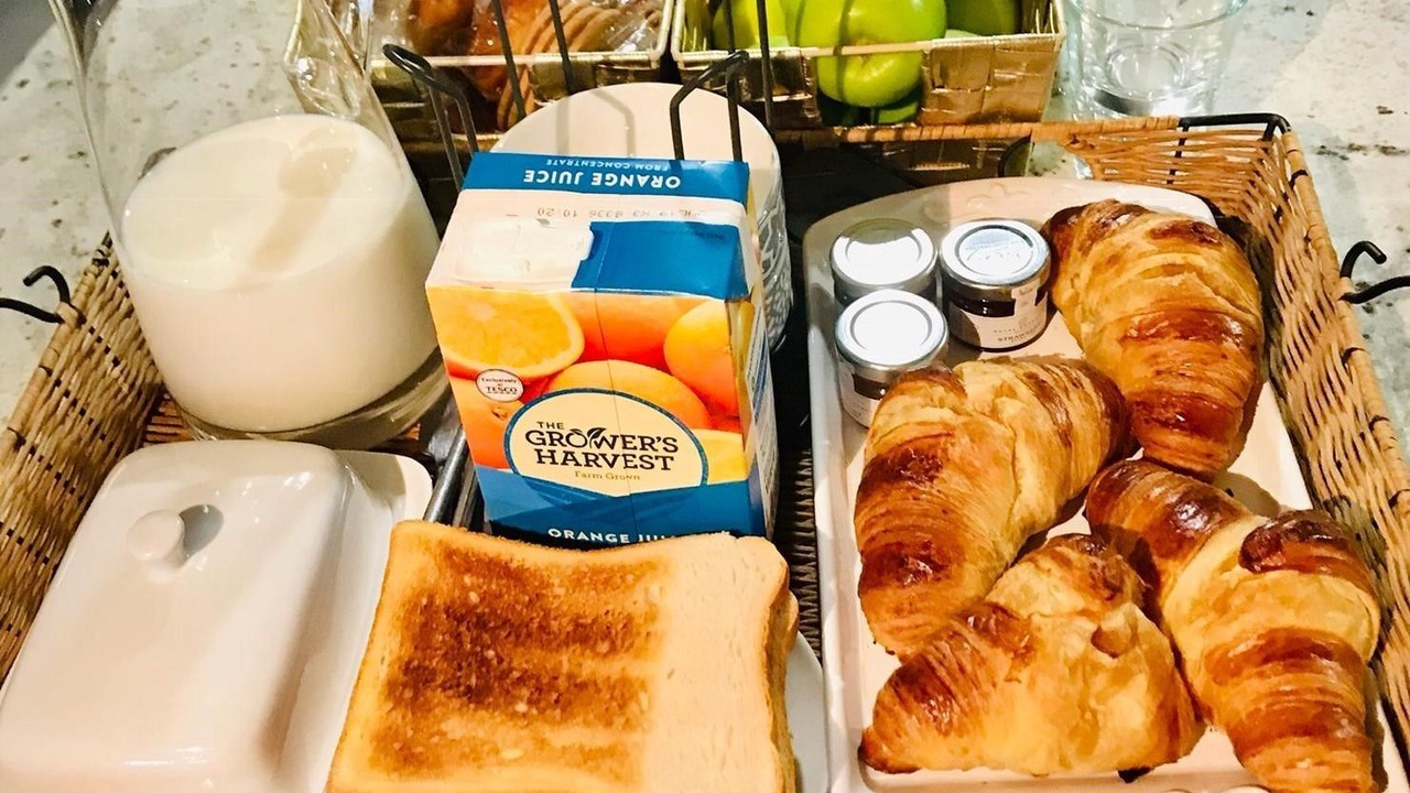 Photo of Others in Tinsley Green