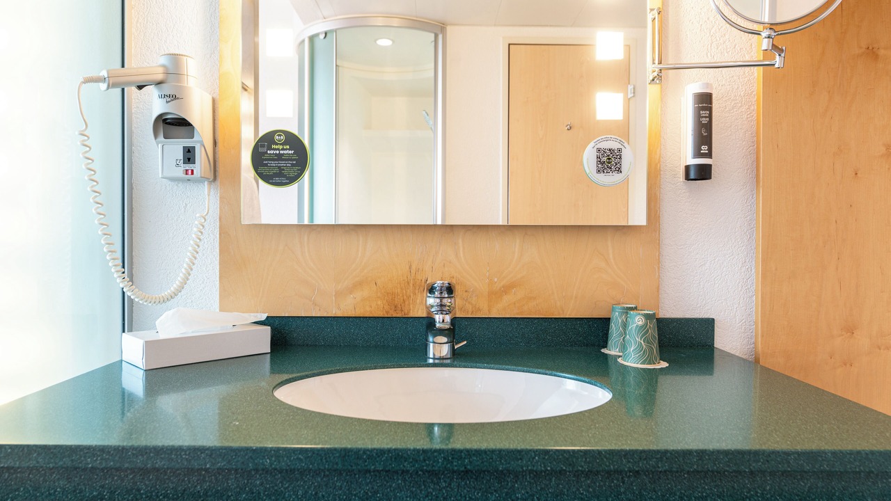 Photo of Bedroom in Lully