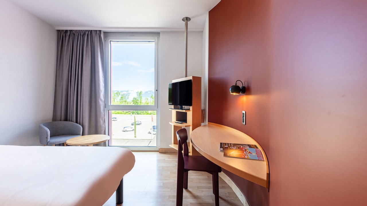 Photo of Bedroom in Lully
