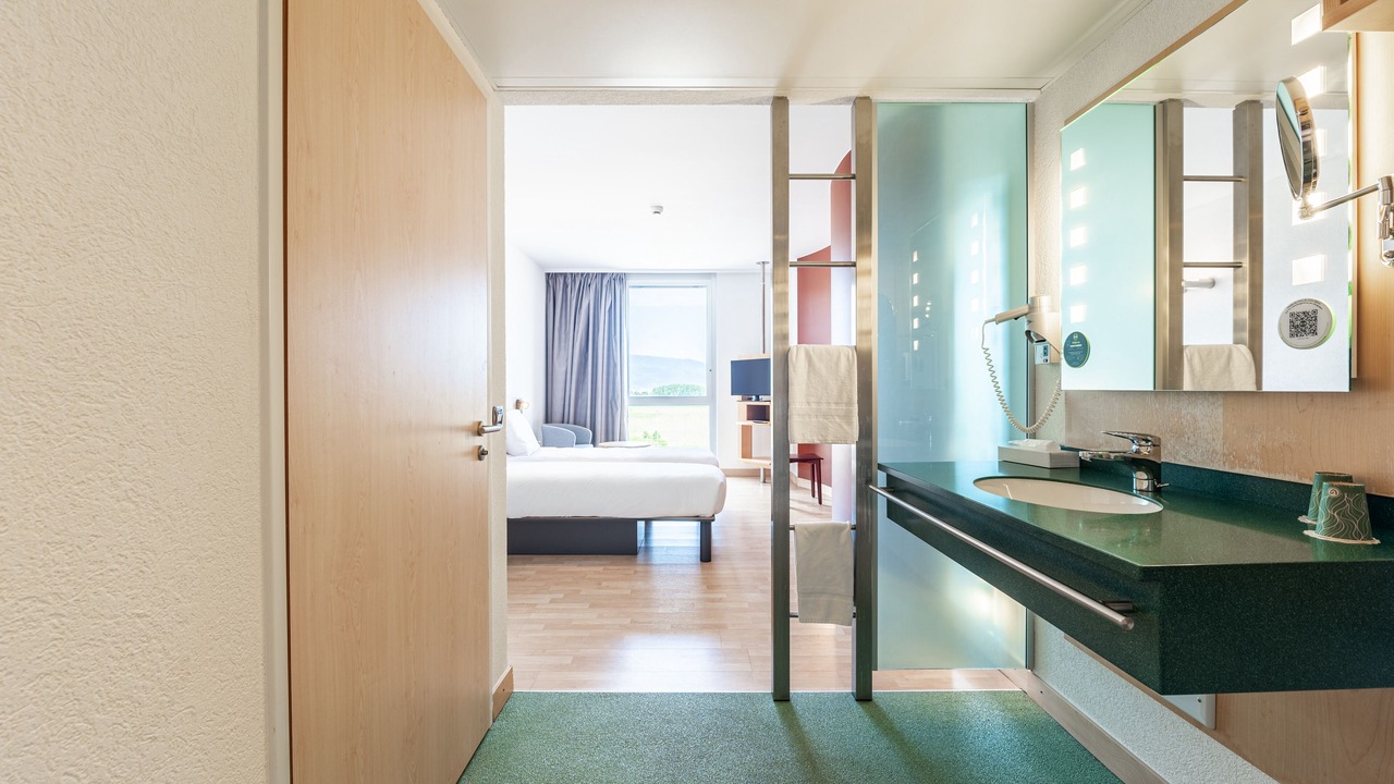 Photo of Bedroom in Lully