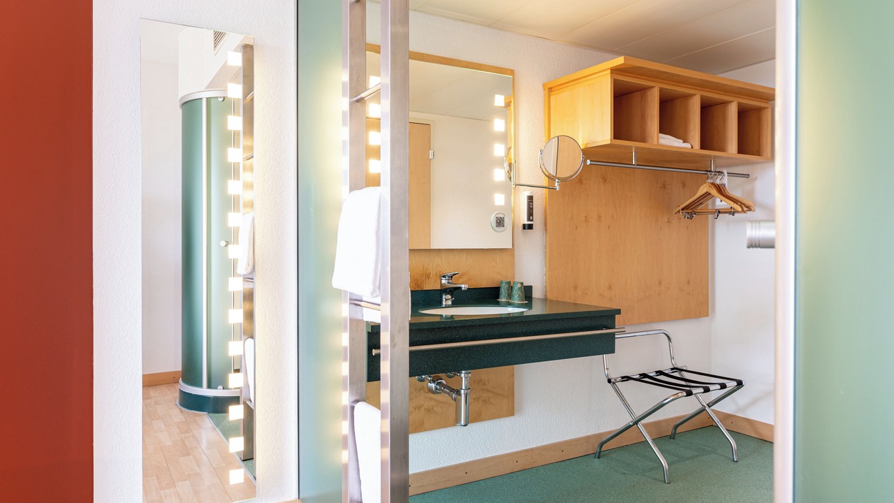 Photo of Others in Lully