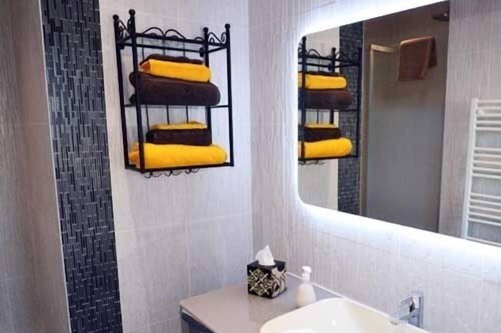 Photo of Bathroom in Les Moutiers-en-Retz