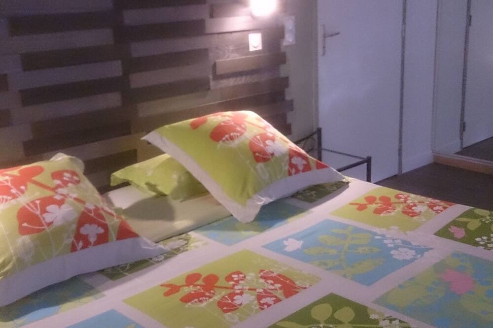 Photo of Bedroom in Les Moutiers-en-Retz