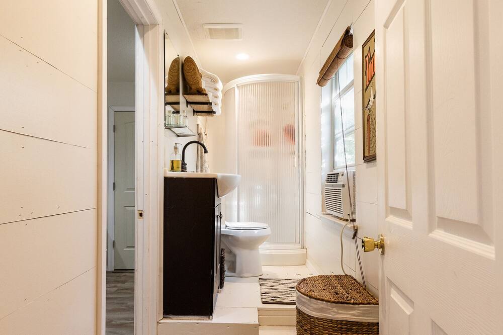 Photo of Bathroom in Crawford