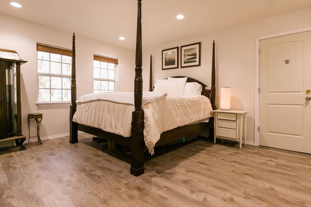 Photo of Bedroom in Crawford