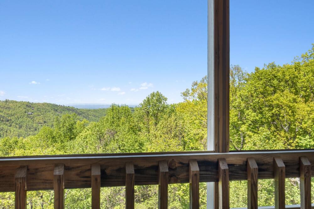 Photo of Patio Balcony in Chalet Village