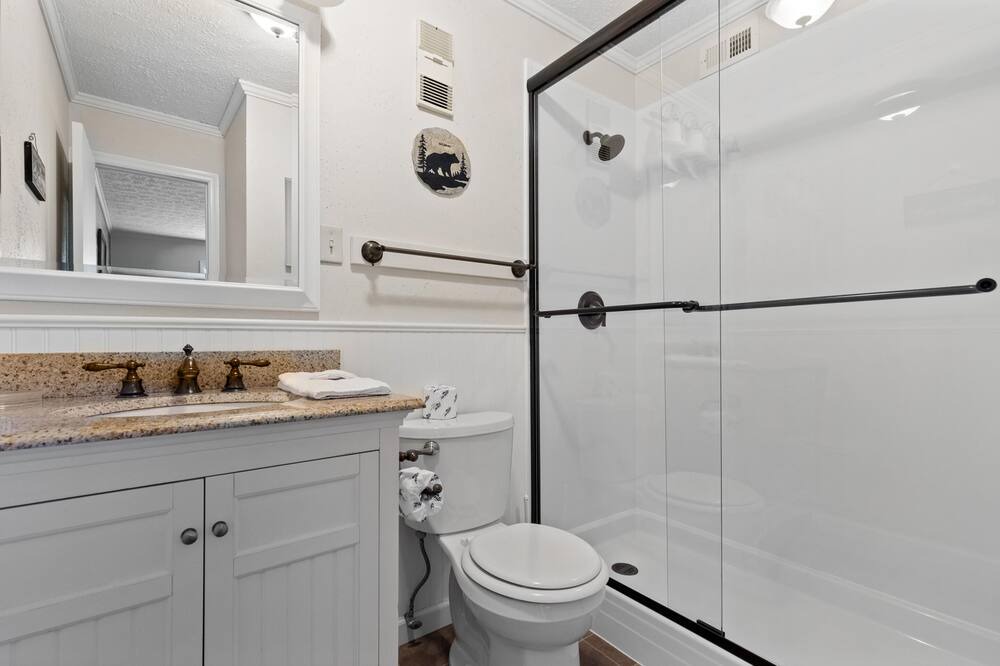 Photo of Bathroom in Chalet Village