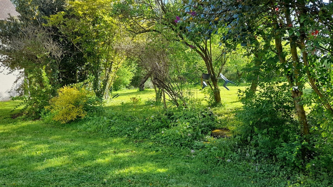 Photo of Outdoor in Besson