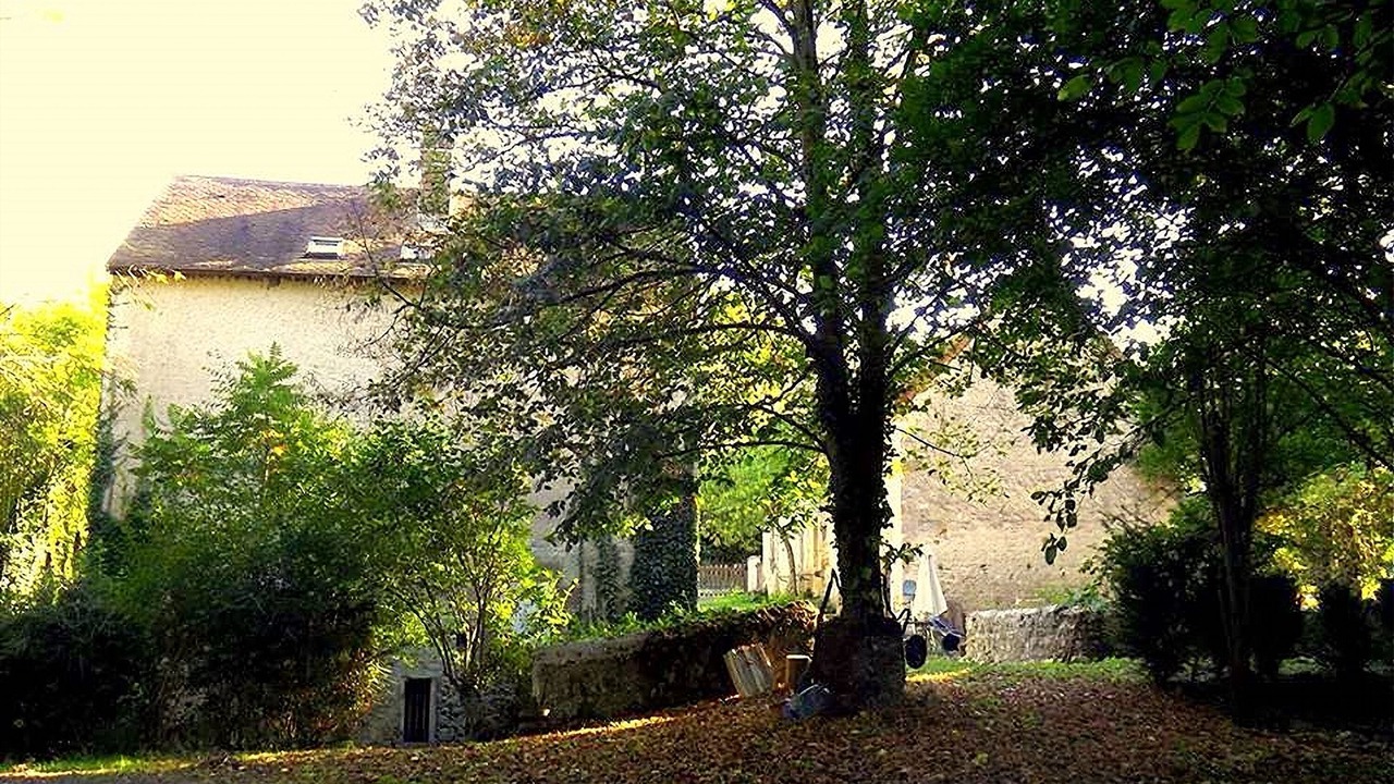 Photo of Outdoor in Besson