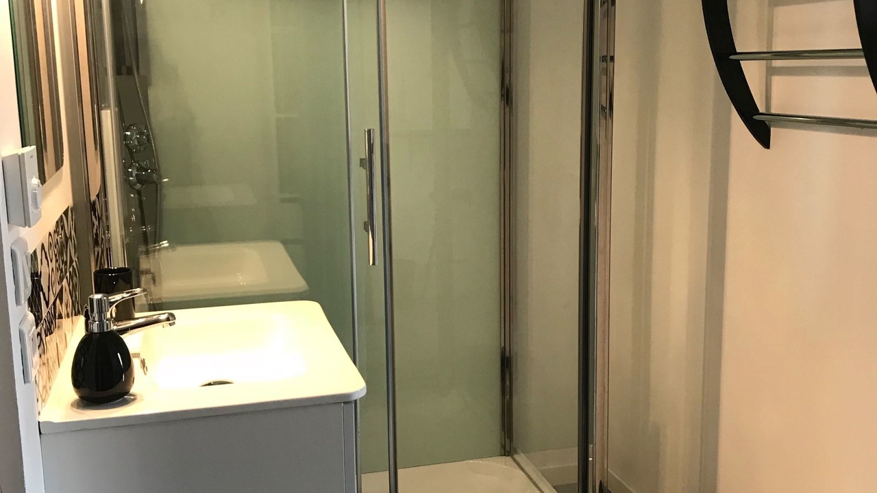 Photo of Bathroom in Sauternes