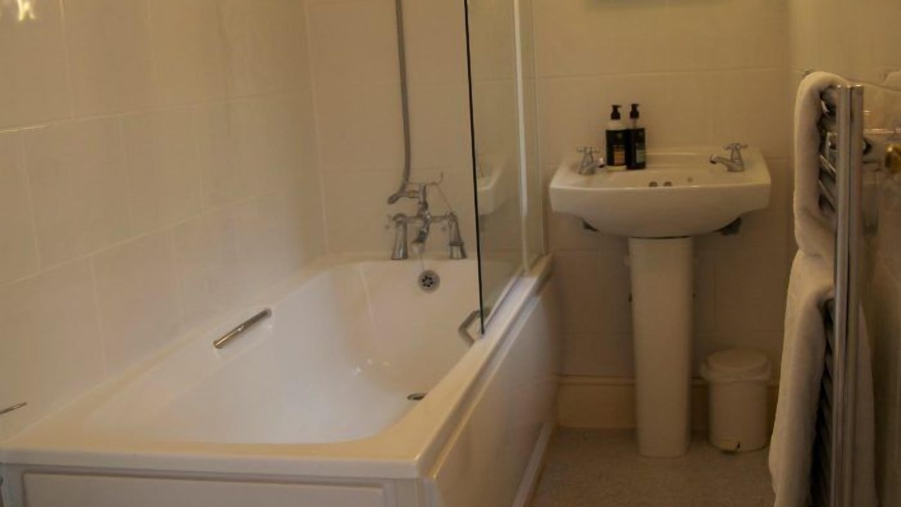 Photo of Bathroom in West Haddon