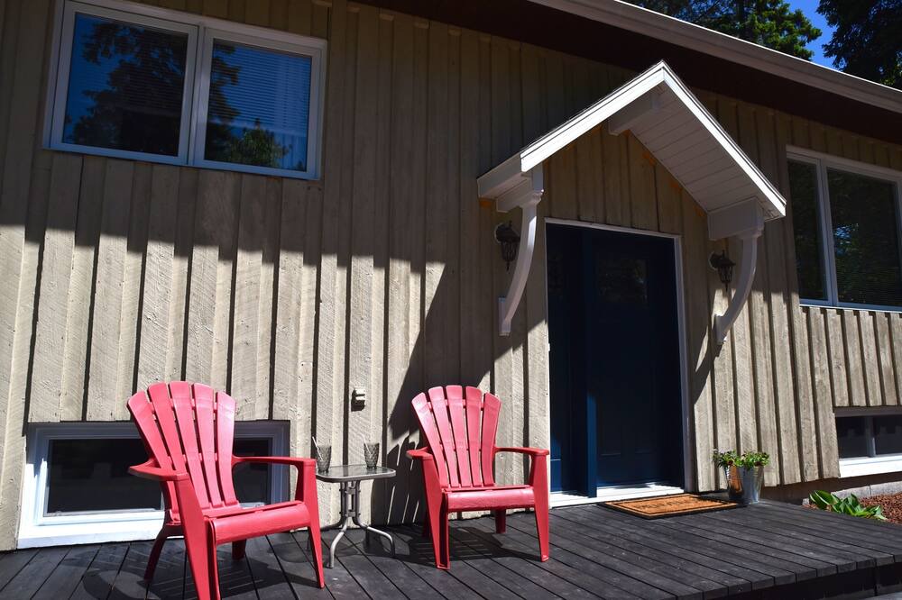 Photo of Patio Balcony in Saint-Henri-de-Taillon